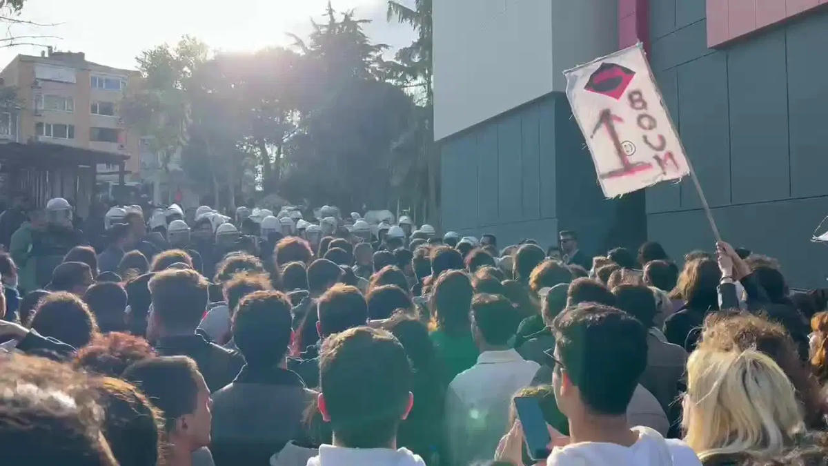 Boğaziçi protestolarında tutuklanan 6 öğrenciden 1'i tahliye edildi